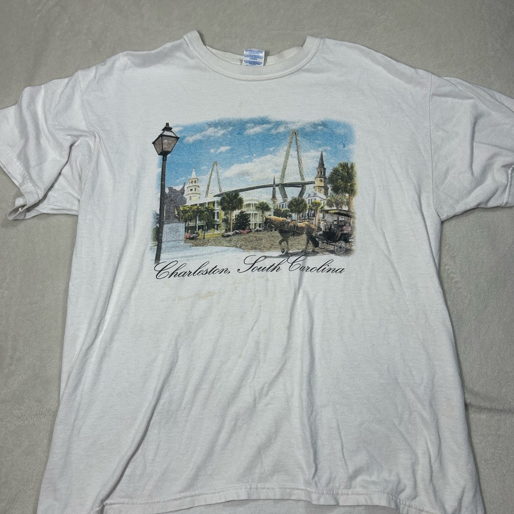 Vintage Charleston, South Carolina T-Shirt: Size Large